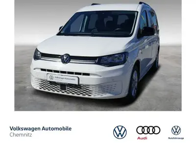 Używany VW Caddy Life 102 KM (75 kW) 2023 Biały Minivan