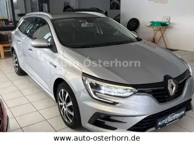 Gebraucht Renault Mégane GrandTour Business 116 PS (85 kW) 2021 Highlandgrau metallic (metallic) Kombi