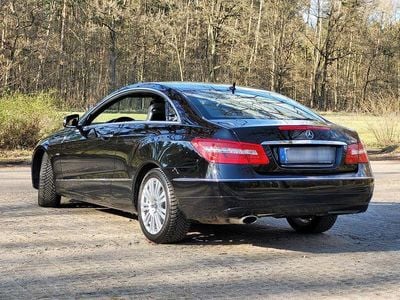 Mercedes E200