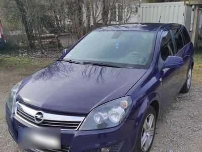 Gebraucht Opel Astra 110 PS (80 kW) 2010 Blau Kombi
