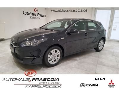 Schwarz Gebraucht 2024 Kia Ceed Vision Kleinwagen | 19.910 € (Guter Preis)