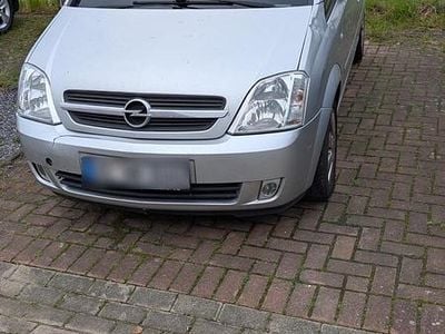 Usata Opel Meriva 101 CV (74 kW) 2004 Argento Monovolume