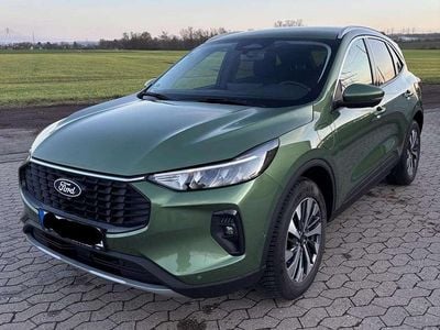 Gebraucht Ford Kuga Titanium 242 PS (177 kW) 2024 Grün SUV