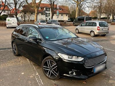 Gebraucht Ford Mondeo Titanium 150 PS (110 kW) 2016 Schwarz Kombi