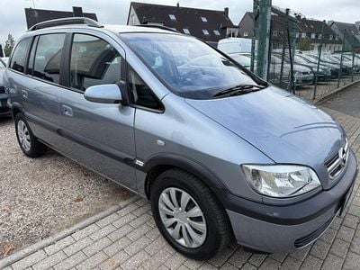 Gebraucht Opel Zafira Njoy 125 PS (91 kW) 2003 Silber Van / Kleinbus