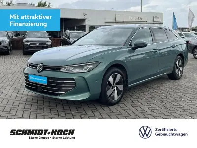 Gebraucht VW Passat Business 150 PS (110 kW) 2025 Grün Kombi