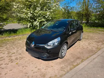 Używany Renault Clio IV LIMITED 74 KM (54 kW) 2016 Czarny Hatchback