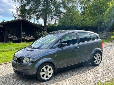 Grau Gebraucht 2004 Audi A2 Sport Kleinwagen | 4.999 € (Fairer Preis)