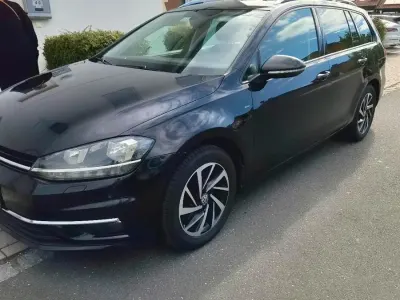 Gebraucht VW Golf VII 116 PS (85 kW) 2019 Schwarz Kombi