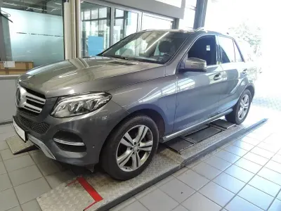 Gebraucht Mercedes GLE350 Exclusive 258 PS (189 kW) 2016 Grau SUV