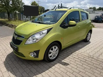 Gebraucht Chevrolet Spark 82 PS (60 kW) 2011 Grün Kleinwagen