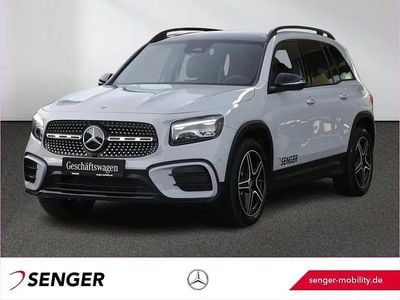 Grau Gebraucht 2025 Mercedes GLB200 AMG SUV | 49.880 € (Teuer)