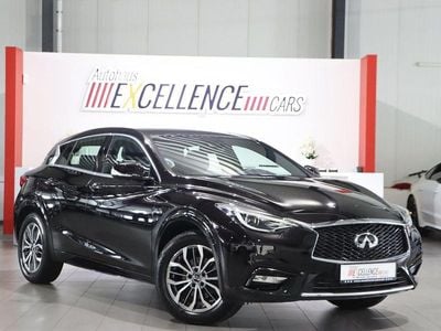 Infiniti Q30