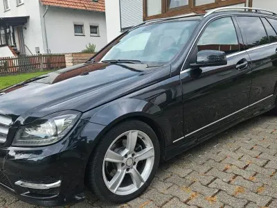 Gebraucht Mercedes C250 Avantgarde 204 PS (150 kW) 2012 Schwarz Limousine