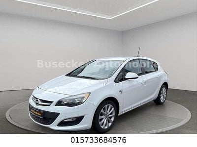Gebraucht Opel Astra 101 PS (74 kW) 2012 Weiß Kombi