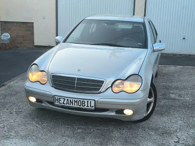 Gebraucht Mercedes C180 130 PS (95 kW) 2001 Silber Limousine
