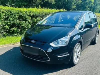 Gebraucht Ford S-MAX S 163 PS (119 kW) 2013 Schwarz Van / Kleinbus