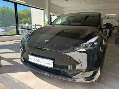 Second-hand Tesla Model Y RWD 255 kW (347 CP) 2023 Negru SUV