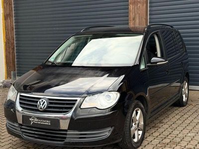 Schwarz Gebraucht 2009 VW Touran Van / Kleinbus | 3.499 € (Fairer Preis)
