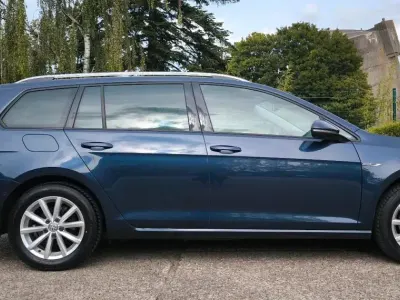 Gebraucht VW Golf VII LOUNGE 110 PS (80 kW) 2015 Blau Kombi