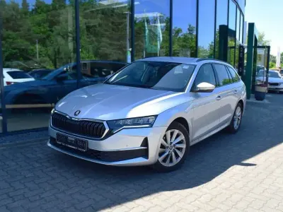 Gebraucht Skoda Octavia Selection 150 PS (110 kW) 2025 Brillantsilber metallic Kombi