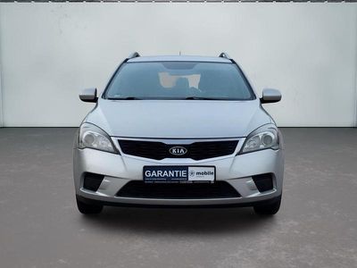 Gebraucht Kia Ceed 126 PS (92 kW) 2010 Silber Kleinwagen