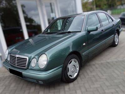 Mercedes E230