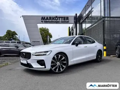 Gebraucht Volvo S60 145 PS (106 kW) 2023 Limousine