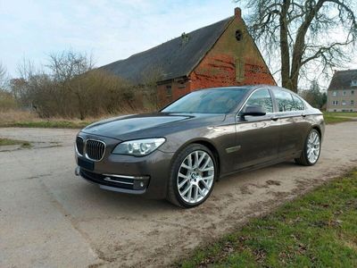 gebraucht BMW 730 d F01 LCI 21Zoll Standheizung Head-Up