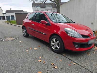 Gebraucht Renault Clio III 101 PS (74 kW) 2008 Rot Kleinwagen