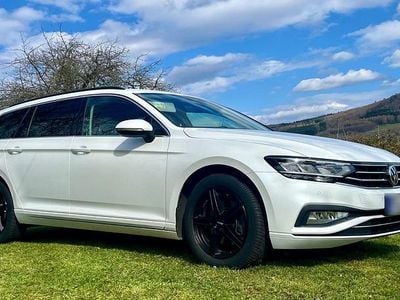 Gebraucht VW Passat 190 PS (139 kW) 2020 Weiß Kombi