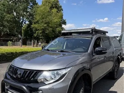 Gebraucht Mitsubishi L200 181 PS (133 kW) 2019 Grau Pickup