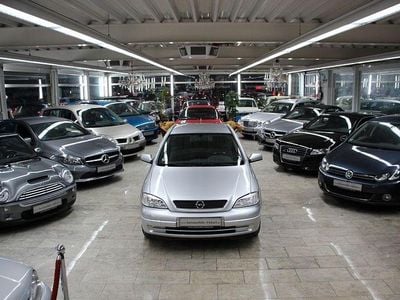 Usata Opel Astra Elegance 84 CV (61 kW) 2004 Grigio Berlina