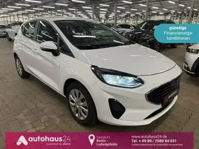 Gebraucht Ford Fiesta Cool & Connect 75 PS (55 kW) 2022 Weiß Kleinwagen