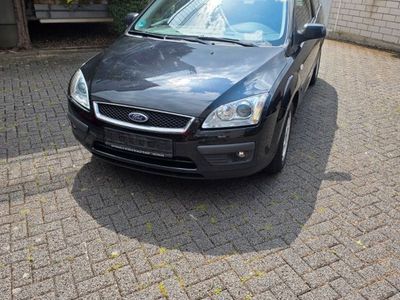 Schwarz Gebraucht 2006 Ford Focus Titanium Limousine | 1.499 € (Superpreis)