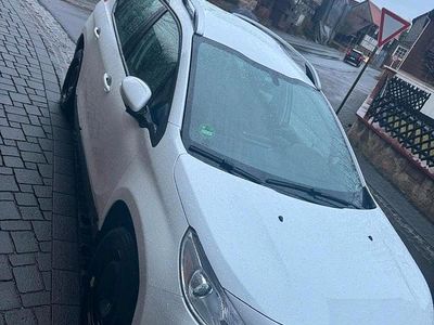 Gebraucht Peugeot 2008 82 PS (60 kW) 2016 Weiß SUV