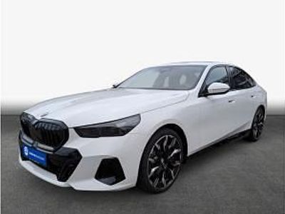 Neu BMW 520 Basis 197 PS (144 kW) 2025 Weiß (alpinweiß uni) Limousine