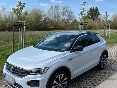 Second-hand VW T-Roc Sport 150 CP (110 kW) 2019 Alb SUV