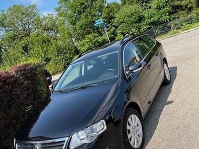Gebraucht VW Passat 122 PS (89 kW) 2010 Schwarz Kombi