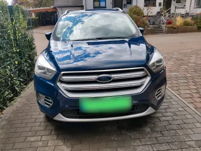 Gebraucht Ford Kuga Cool & Connect 120 PS (88 kW) 2018 Blau SUV
