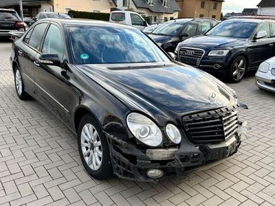 gebraucht Mercedes E320 CDI V6 Lim. Avantgarde -Navi-Xenonlicht-