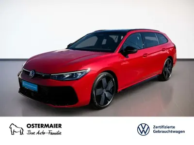Gebraucht VW Passat R-line 265 PS (194 kW) 2025 Chilirot Kombi