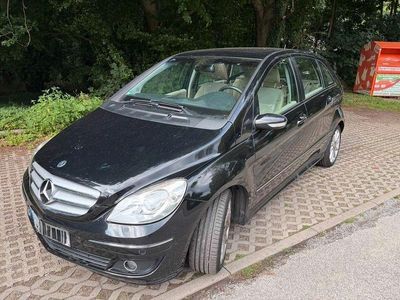 Mercedes B180