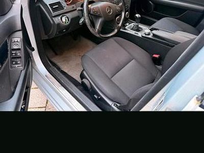 Gebraucht Mercedes 200 136 PS (100 kW) 2009 Silber Kombi