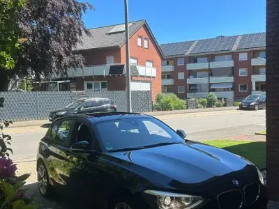 Gebraucht BMW 118 Sport Line 170 PS (125 kW) 2011 Schwarz Kleinwagen