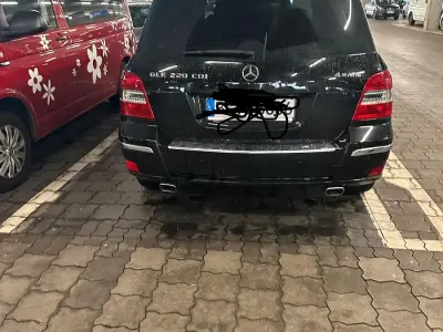 Gebraucht Mercedes 220 150 PS (110 kW) 2009 Schwarz Kleinwagen