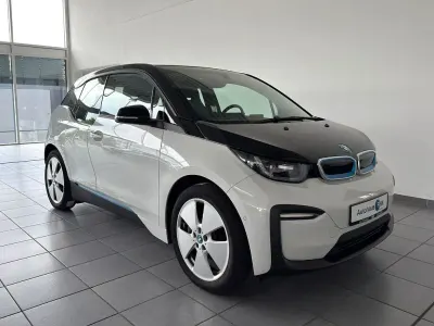 Gebraucht BMW i3 Comfort Edition 125 kW (170 PS) 2022 Weiß Kleinwagen