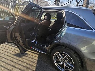 Gebraucht Mercedes GLC250 204 PS (150 kW) 2017 Grau SUV