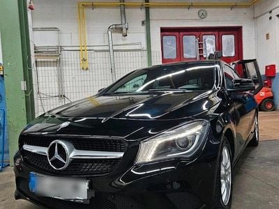 Mercedes CLA200