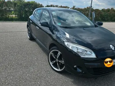 Gebraucht Renault Mégane III 135 PS (99 kW) 2009 Schwarz Kleinwagen
